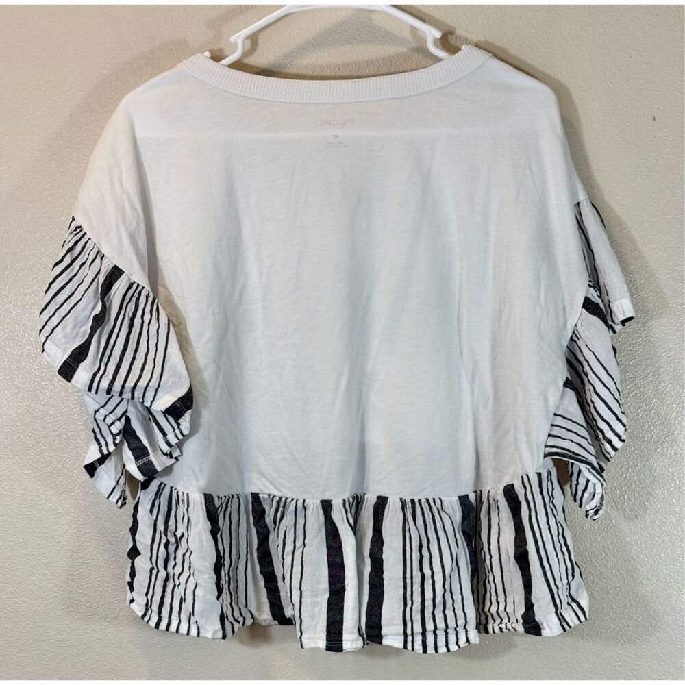 KISS Graphic Cropped Ruffle Top - White/Black - Picture 4 of 11